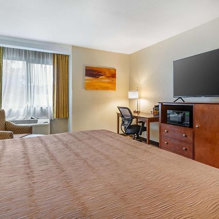 Best Western John Muir Inn Martinez Buitenkant foto
