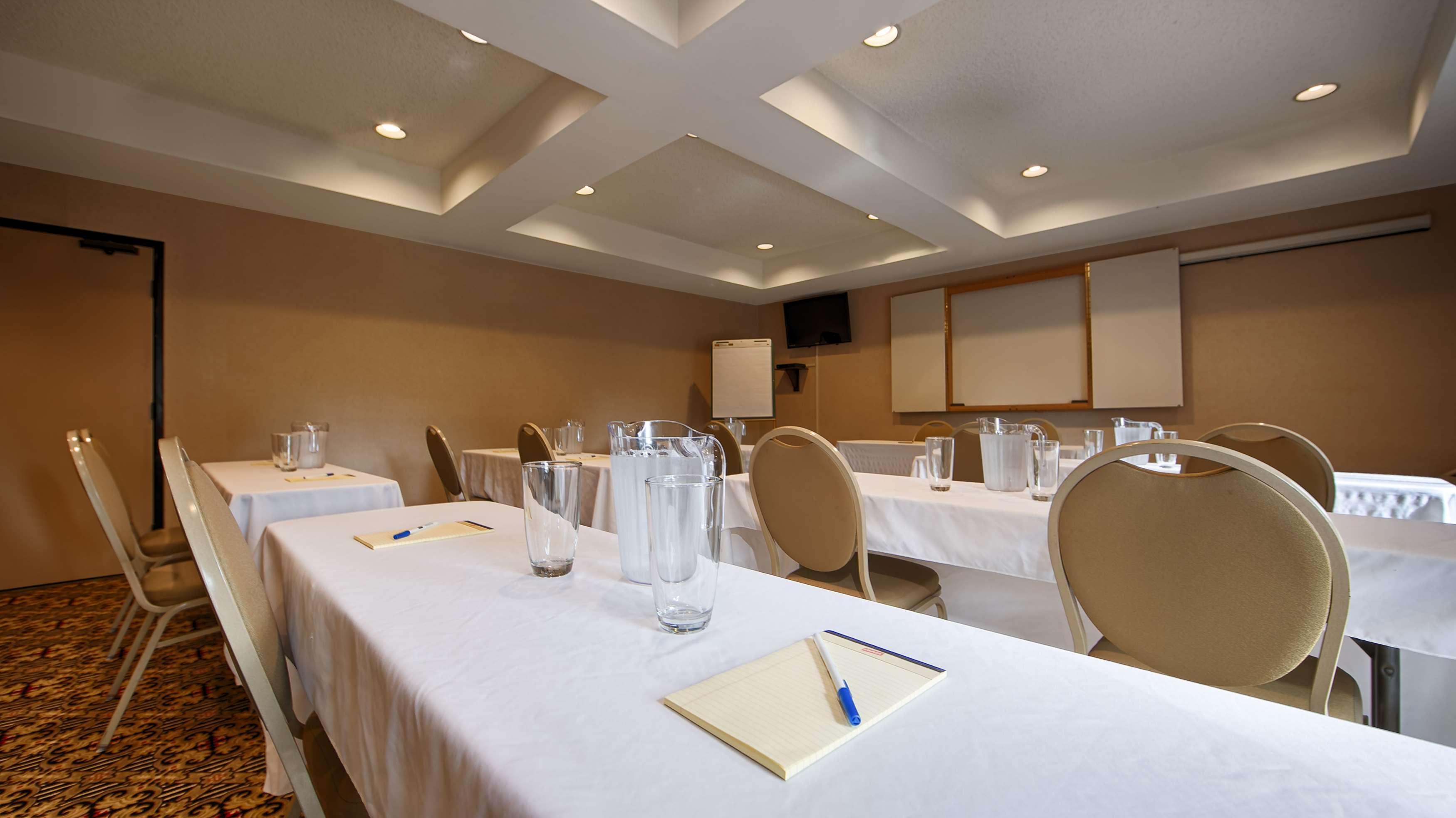 Best Western John Muir Inn Martinez Buitenkant foto