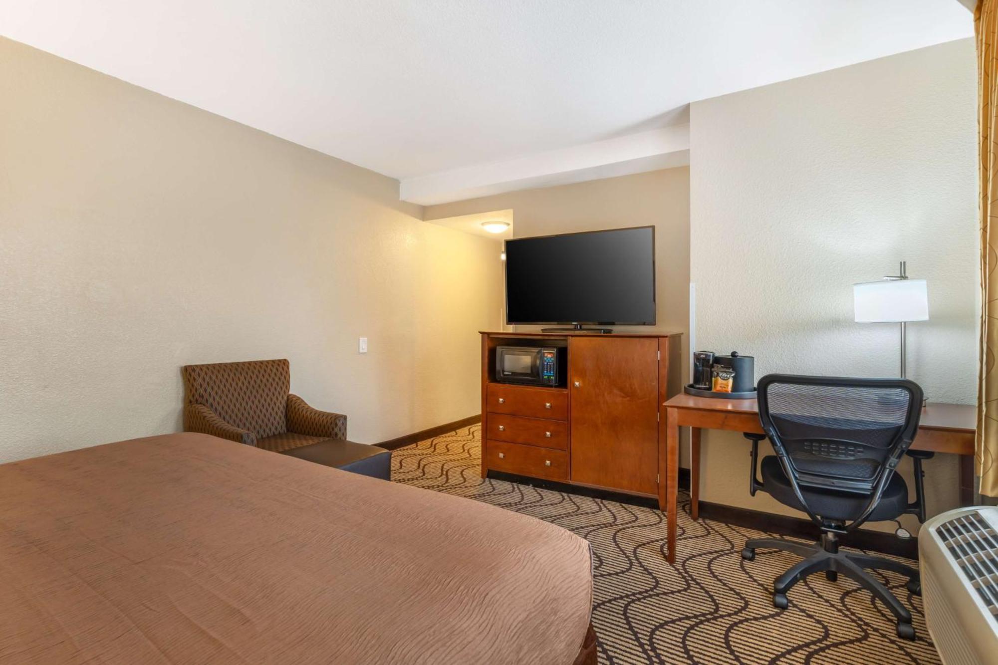 Best Western John Muir Inn Martinez Buitenkant foto