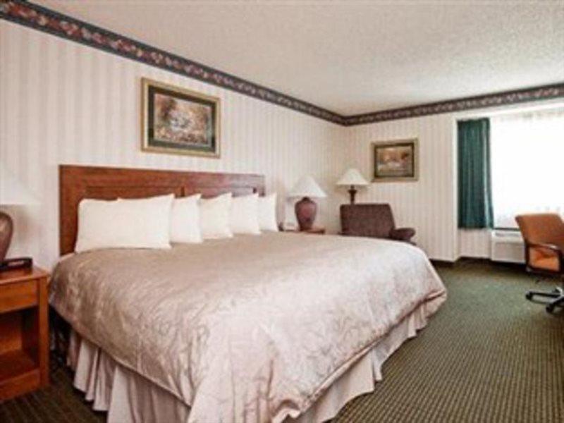 Best Western John Muir Inn Martinez Buitenkant foto